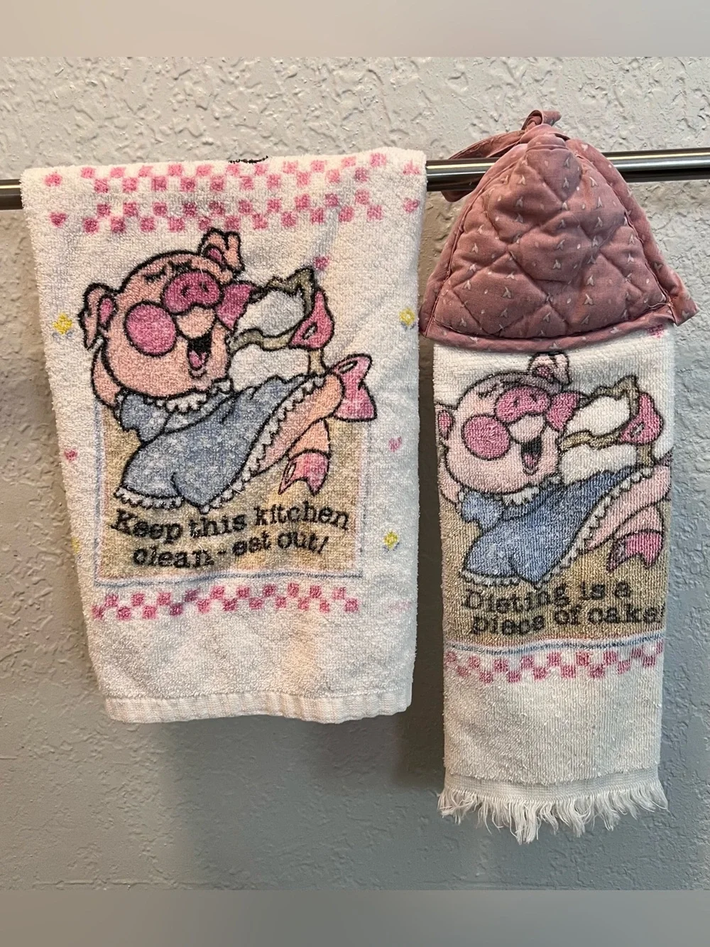 Vintage Pig Kitchen Towel Set Farmhouse Country Decor